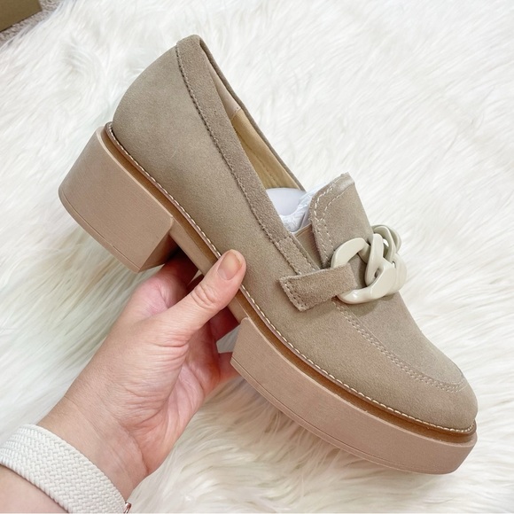 New Dolce Vita Shalan Curb Link Chunky Loafer in Taupe Faux Suede Womens Size 10 - Picture 2 of 6